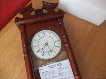 NÁSTĚNNÉ KYVADLOVÉ HODINY RETRO PENDLOVKY..