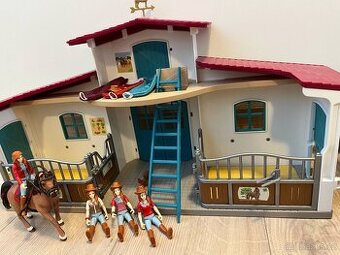 Schleich stáj