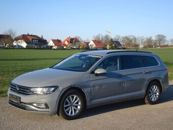 VW Passat Combi r. 8/22 110kW 2.0nafta DSG