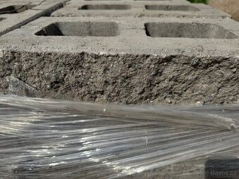 Tvarovka,tvárnice plotová oboustranná