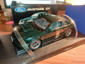 1:18 AUTOART FORD MUSTANG GT BULLIT