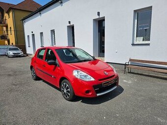 Clio 1,2i 48KW 2010 ČR 87tkm, klima, rádio, SERVO, STK,