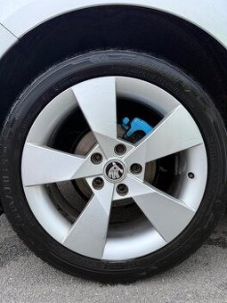 Alu kola Octavia 3