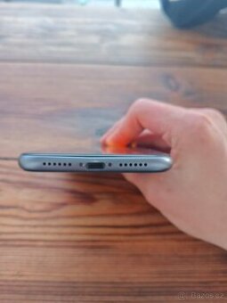 iPhone 11 64GB