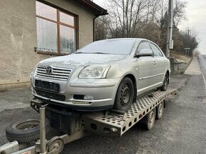 Toyota Avensis 2.0-108 kw-Liftback-náhradní díly - 1