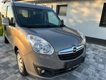 Opel Combo 1.4 benzín, 2015, najeto 128 000 KM