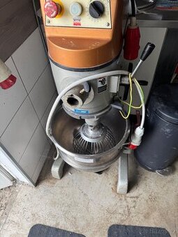 Kuchyňský Univerzální robot RM Gastro RM 30H.