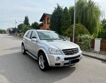 Mercedes ML AMG 320Cdi 165Kw, 250 000km, Nášlapy