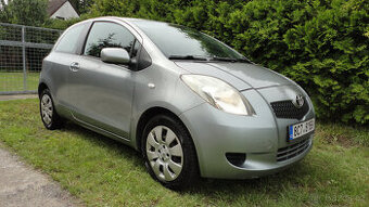 Toyota Yaris 1.3i 64kw rok 2006 STK 11/2025 Euro4