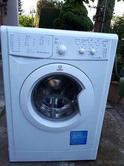 INDESIT - AUTOMATICKÁ PRAČKA
