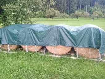 kulaté balíky průměr 130 cm, sklizeň 2025