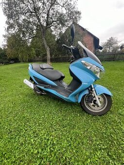 Suzuki Burgman 200