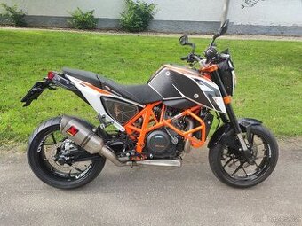 KTM 690 DUKE R
