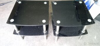 Prodám 2 skleněné stolky 100 za oba