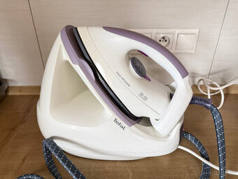 Žehlička - Parní generátor Tefal Easy Pressing GV5221