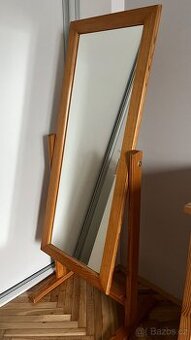 Zrcadlo stojací