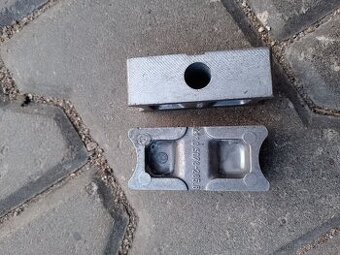 Škoda 100L 110L 110R 105L 120L kostky zadních ramen