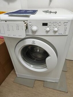 Automatická pračka udržovaná - prodám
