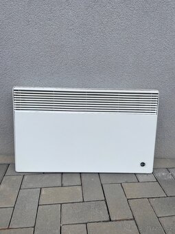 Elektrické přímotopy. Různý výkon i velikosti.