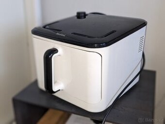 Horkovzdušná fritéza Tefal FX 10 A1