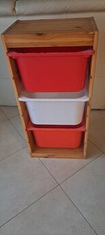 REGÁL  SE 3 PLASTOVÝMI BOXY