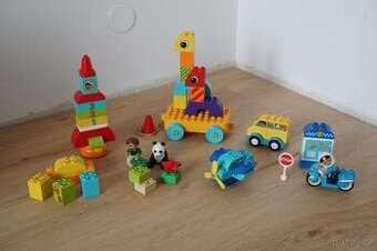 6 sad Lego Duplo