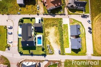 Prodej pozemku s platným stavebním povolením, 962 m² - Frymb