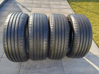 Goodyear efficient performance grip2 R17/205/50