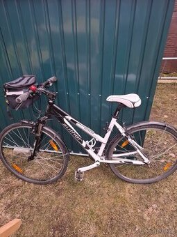 Dámské trekové kolo