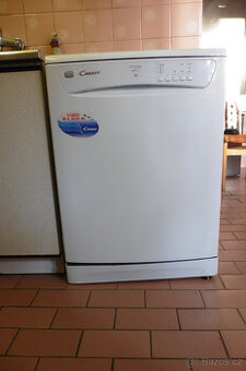 Myčka nádobí CANDY 315
