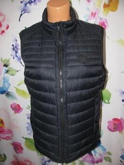 Skvělá outdoorová prošívaná vesta - s.OLIVER vel.L