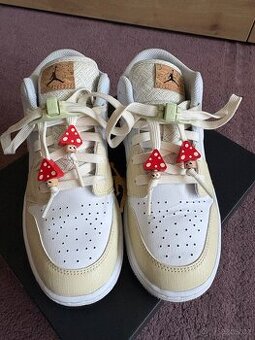 Nike - Air Jordan 1 Low