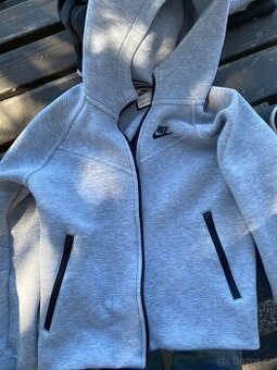 Nike tech fleece