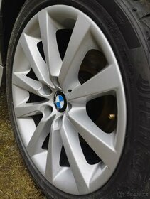 BMW E39  - orig. kola 18 -hezke , nepoškrábané v orig.stavu