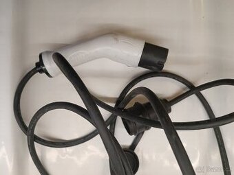 Kabel přechod z nabíjecí stanice elektromobilu na 230v