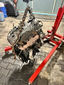 MOTOR M4C MITSUBISHI PAJERO 3,2 V6 125kW DIESEL