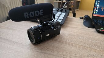 Sony FDR-AX53