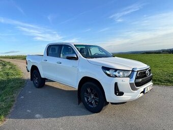 Toyota Hilux 2.8 AT 2024