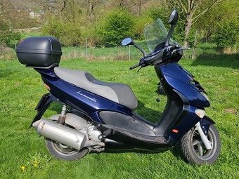 Aprilia Leonardo 300, r.v. 10/2005 nová STK platná do 2029