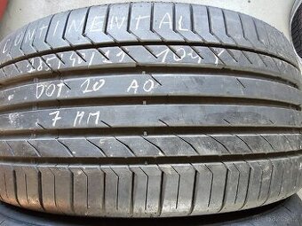 285/40 r21 Continental.