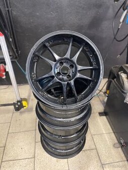 DOTZ r18 4x100
