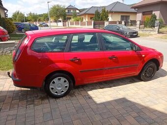 Ford Focus 2 Combi 1.6 (74 kW) benzín| Rok 2006 | STK do 04/
