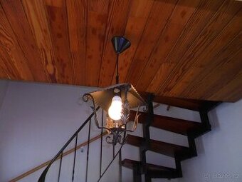 lampa-lucerna kov