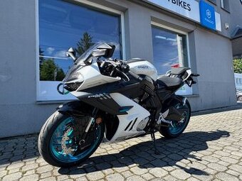 CFMOTO 675SR-R
