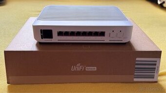 Ubiquiti UniFi Enterprise 8 PoE