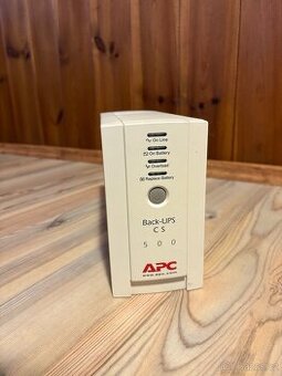 Záložní zdroj APC - 1