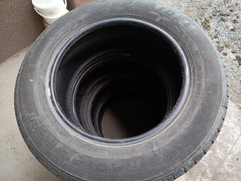 Prodám letní 195/65R15 vzorek 5mm