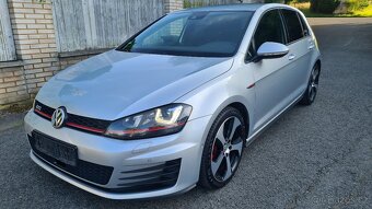 VOLKSWAGEN GOLF 7 GTI - 2,0TSi 162kW - Manuál