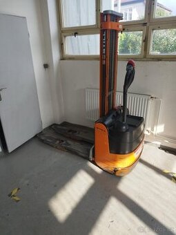 Elektrický paletový vozík STILL EGV 12