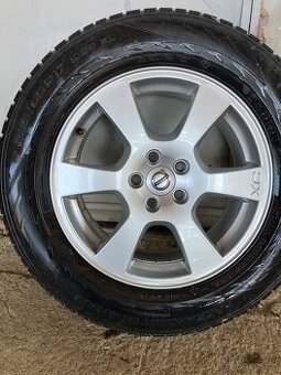 Kola Volvo xc R17